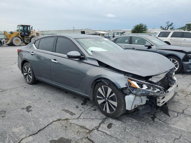 1N4BL4DV5KC131056 Nissan ALTIMA SV