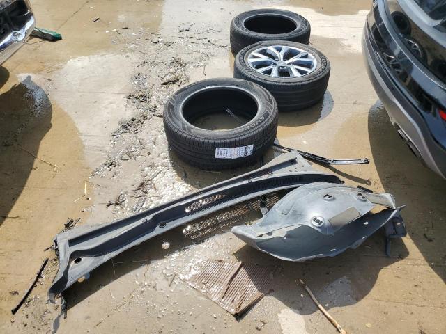 5XYZW4LA8HG485575 Hyundai SANTA FE SPORT