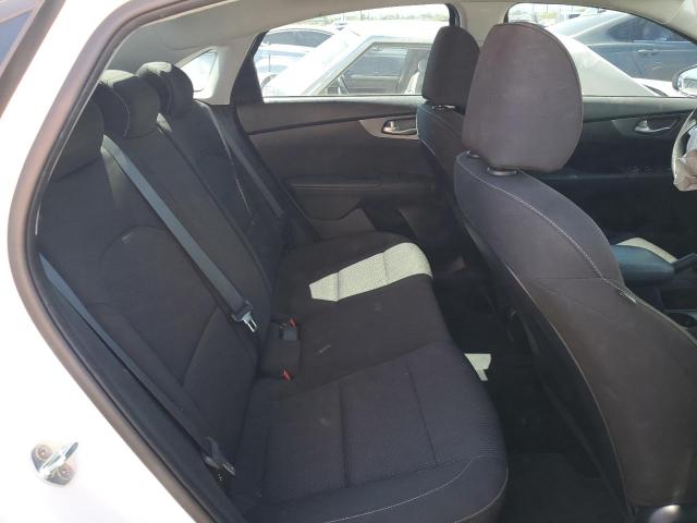 3KPF24ADXME266748 KIA FORTE FE