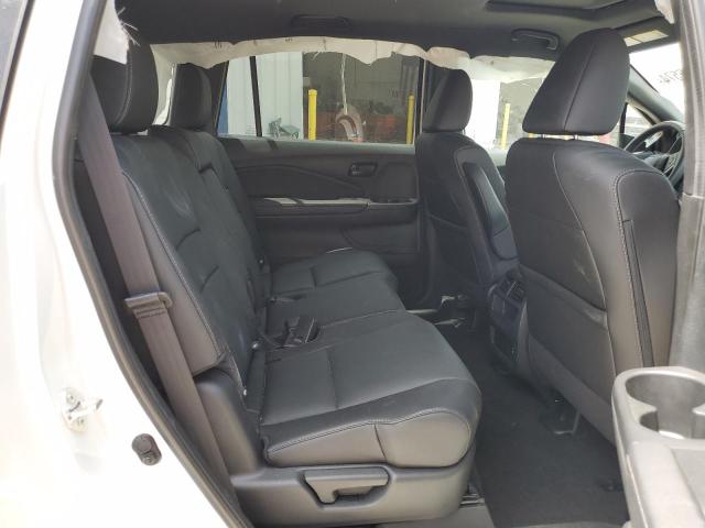 5FNYF7H51NB004058 Honda Passport Exl