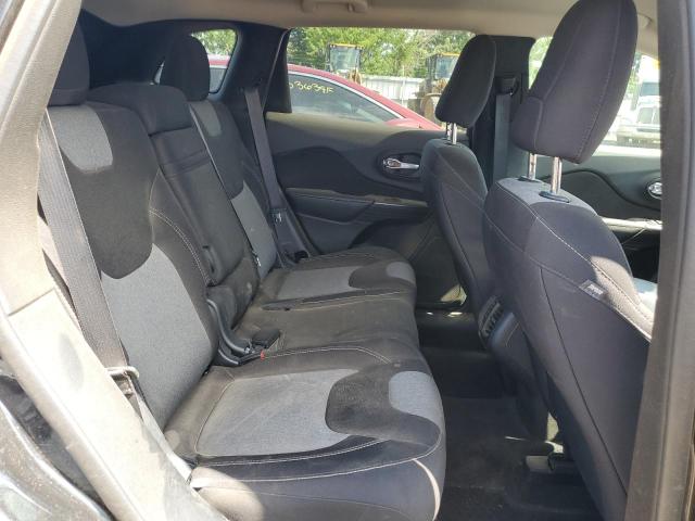1C4PJLAB8GW329761 Jeep Cherokee Sport