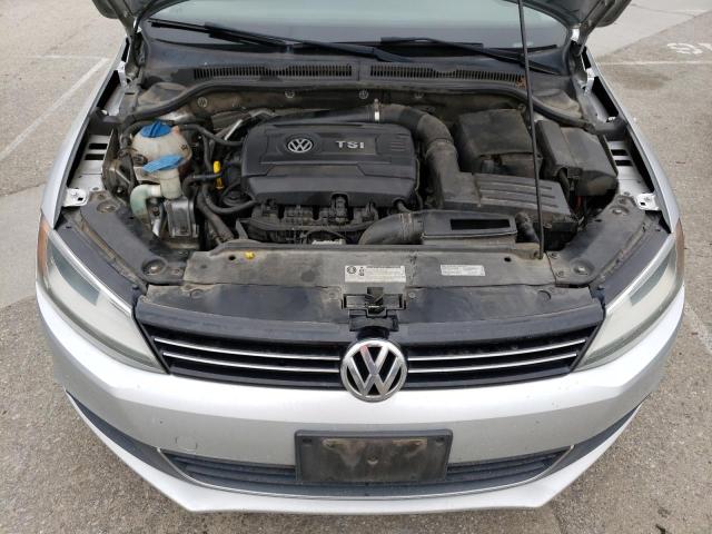 3VWD17AJ1EM241386 Volkswagen JETTA SE