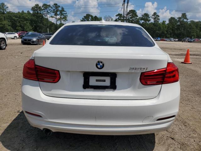 WBA8E1G56HNU14570 BMW 320 I