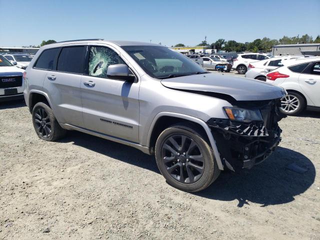 1C4RJEAG8JC428993 Jeep Grand Cherokee Laredo