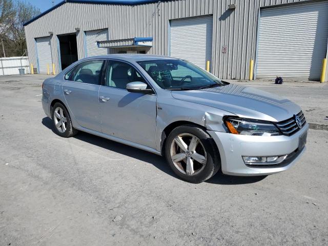1VWAT7A38FC120825 Volkswagen PASSAT S