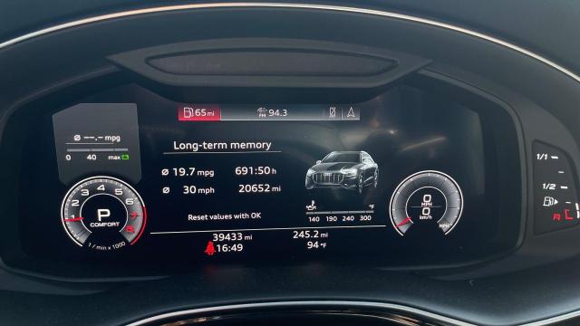 WA1DVAF18KD027896 Audi Q8 Progressiv S-line