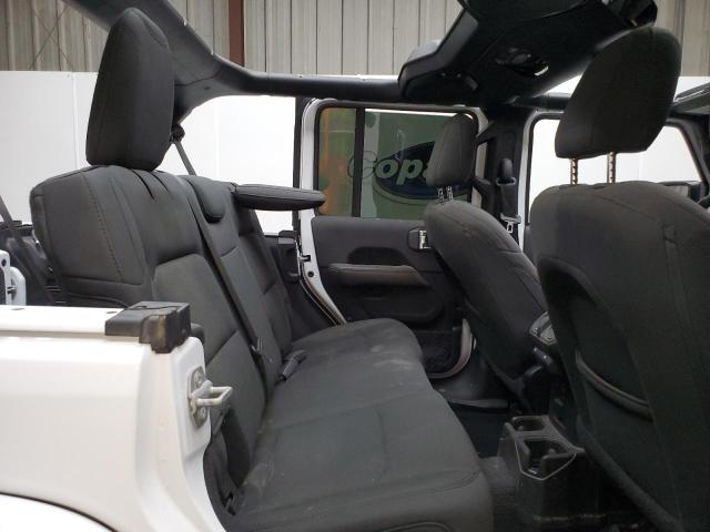 1C4HJXEN8LW113726 Jeep Wrangler Unlimited Sahara