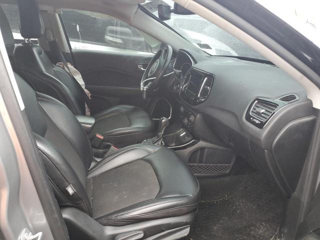 3C4NJCBB2KT834747 Jeep Compass Latitude