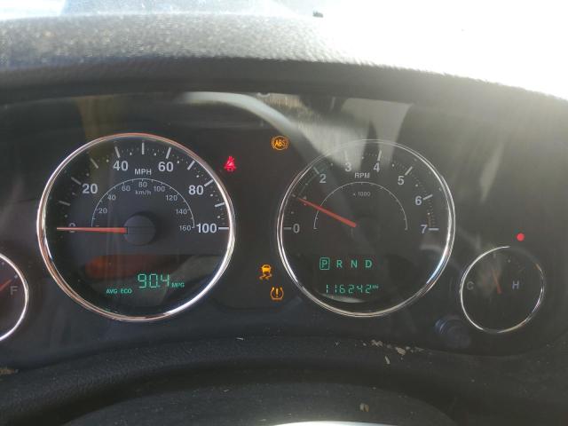 1C4HJWEG4JL929097 Jeep Wrangler Unlimited Sahara