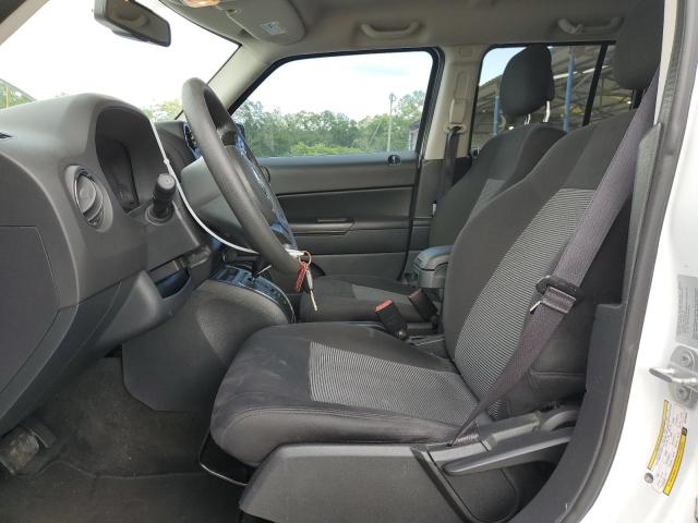 1C4NJPBB2GD738640 Jeep Patriot Sport