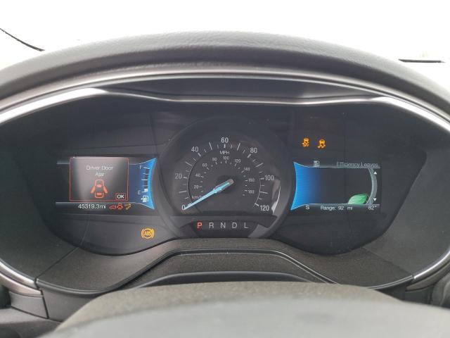 3FA6P0LU2LR189927 Ford FUSION SE