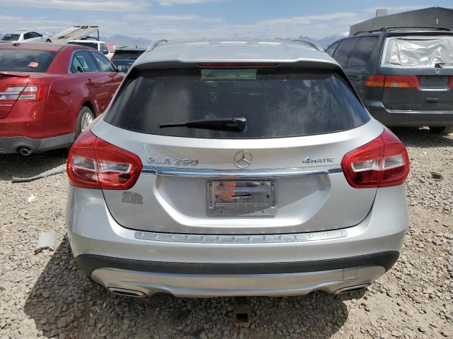 WDCTG4GB9FJ157806 Mercedes-Benz Gla 250 4matic