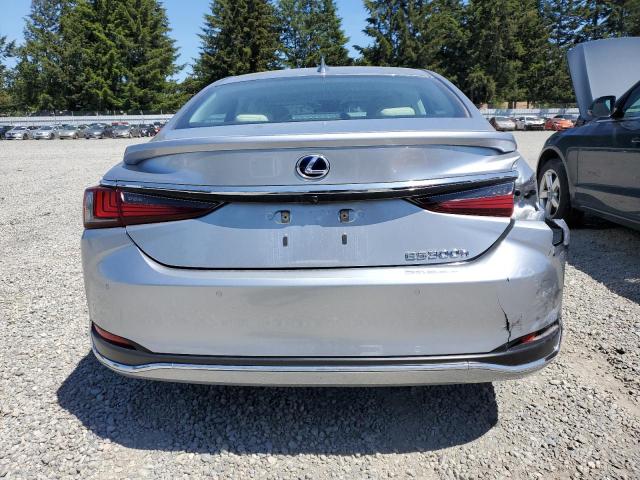 58ADA1C18NU023815 Lexus Es 300h Base