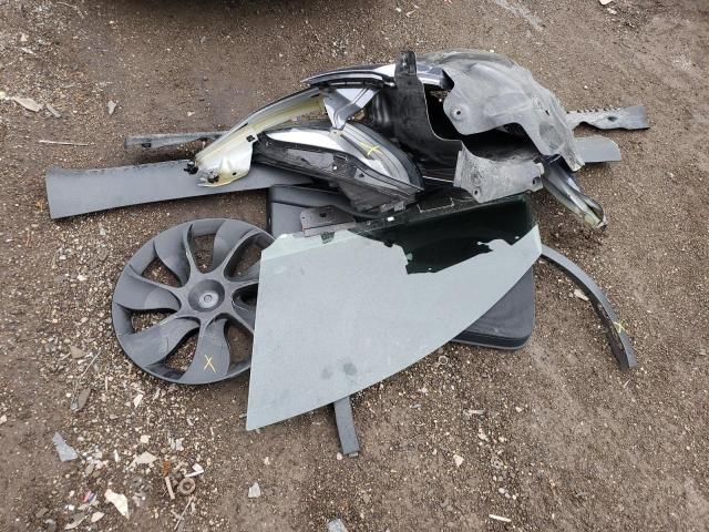 7SAYGAEE0PF703086 Tesla Model Y