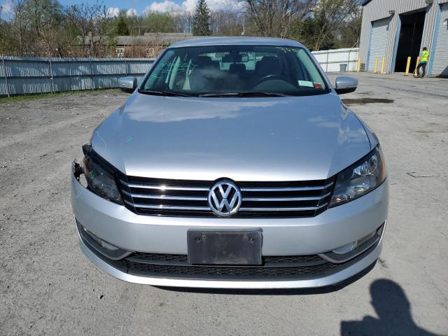 1VWAT7A38FC120825 Volkswagen PASSAT S
