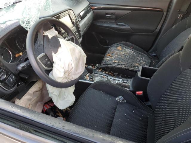 JA4AZ3A34KZ016179 Mitsubishi Outlander Se