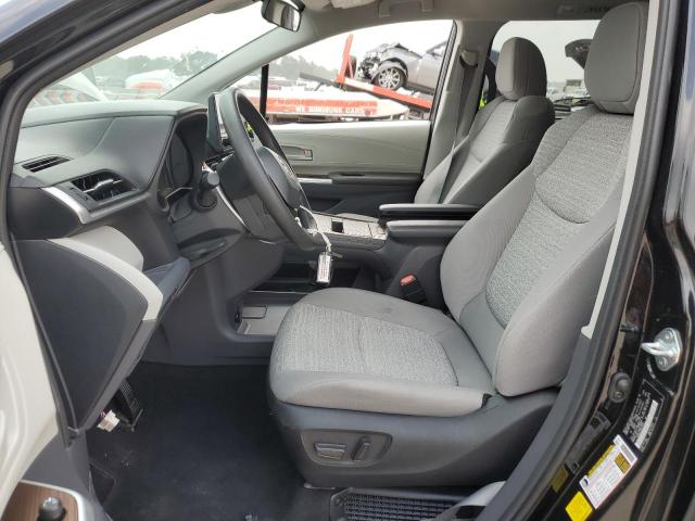 5TDKRKEC9PS145557 Toyota SIENNA LE