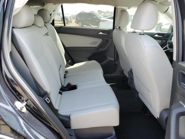 3VV2B7AX7KM030380 Volkswagen TIGUAN SE