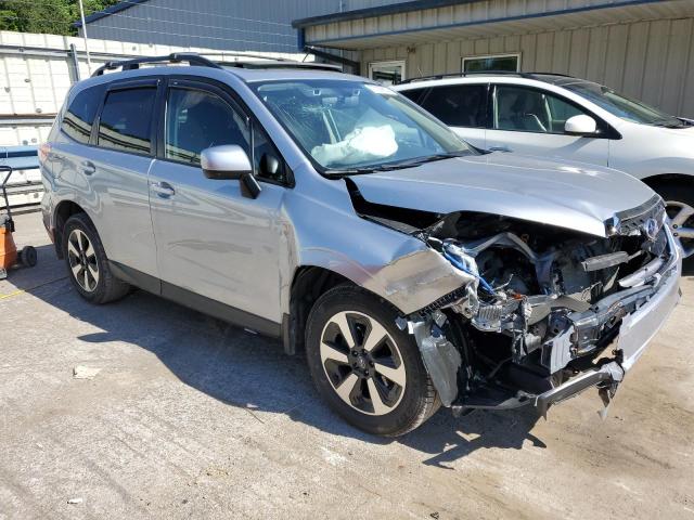 JF2SJAGC2JH523939 Subaru Forester 2.5i Premium