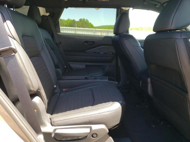 5N1DR3BD7PC232432 Nissan Pathfinder Sv