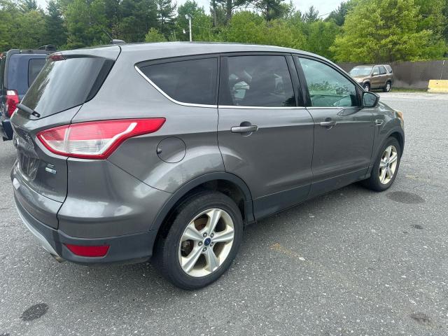 1FMCU9GX1EUB74826 Ford ESCAPE SE