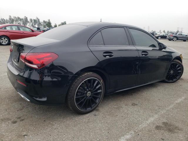 WDD3G4EB6KW025727 Mercedes-Benz A 220