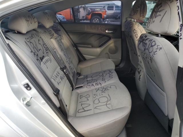 KNAFX4A63F5285592 KIA FORTE LX