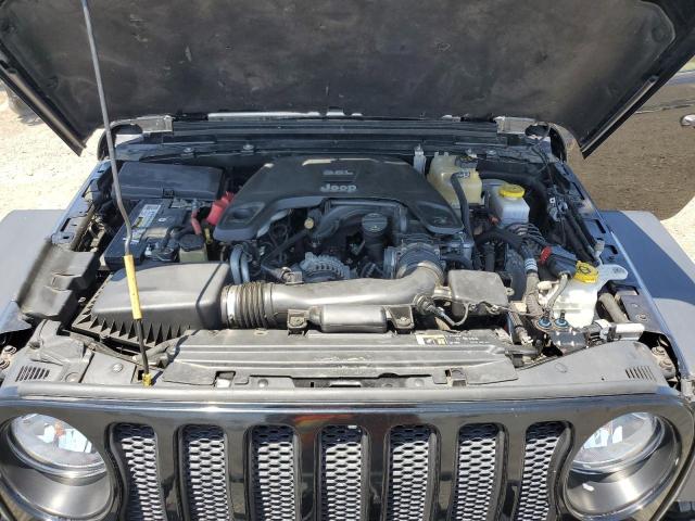1C4HJXDG2JW158676 Jeep Wrangler Unlimited Sport