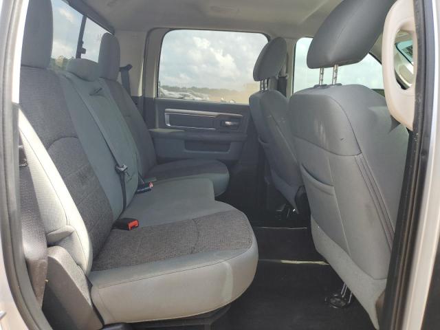 1C6RR7LM7GS304355 RAM 1500 Slt