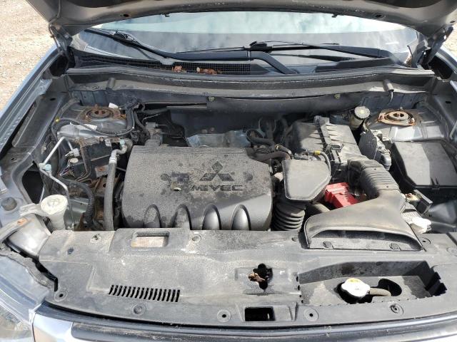 JA4AZ3A31FZ004223 Mitsubishi Outlander Se