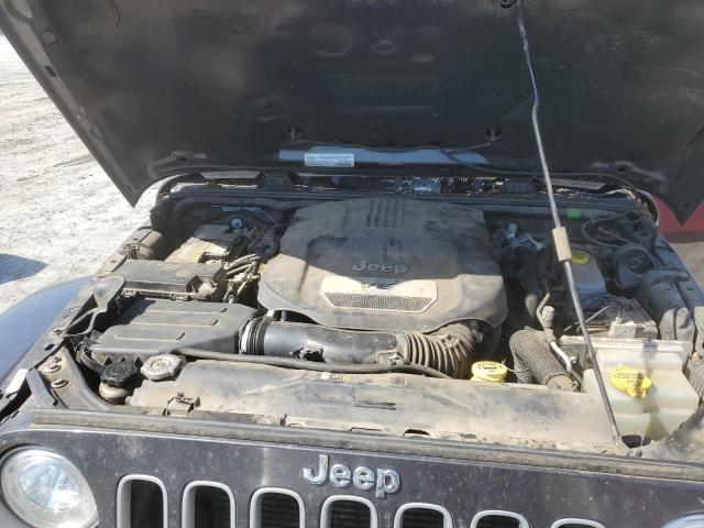 1C4HJWEG4JL929097 Jeep Wrangler Unlimited Sahara