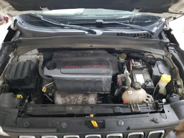 ZACCJBBB3HPF49198 Jeep Renegade Latitude
