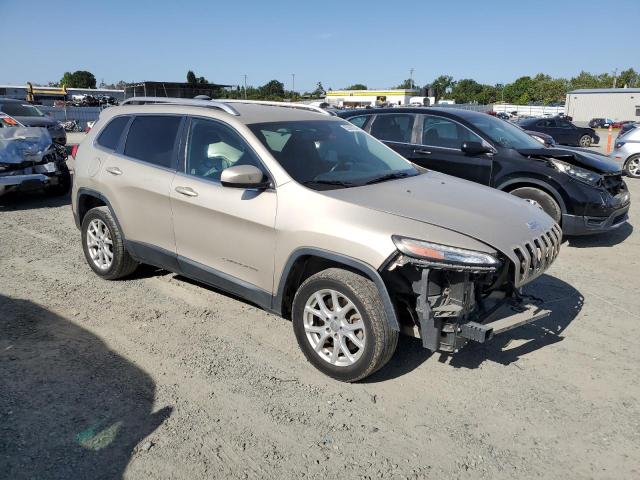 1C4PJLCB4FW655570 Jeep Cherokee Latitude