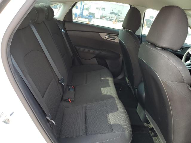 3KPF24AD4LE260801 KIA FORTE FE
