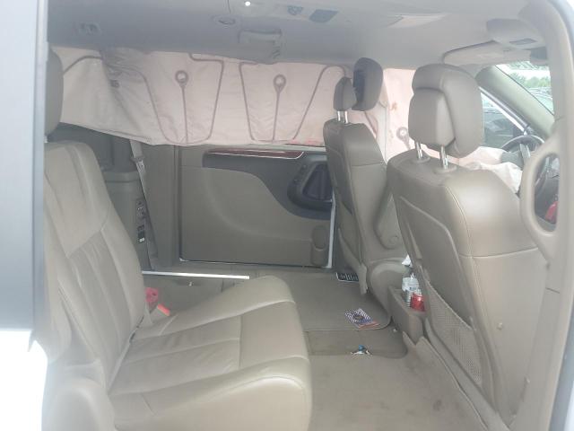 2C4RC1GG1ER374699 Chrysler Town & Country Limited