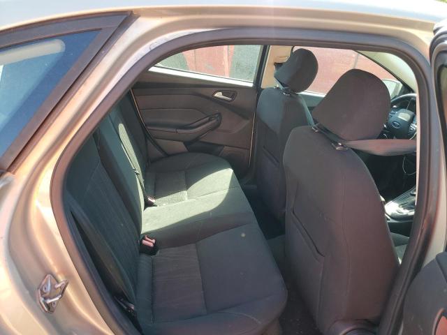 1FADP3F23FL372727 Ford FOCUS SE