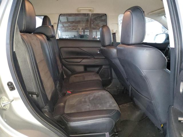 JA4AD3A35KZ043857 Mitsubishi Outlander Se