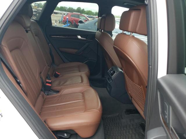 WA1BNAFY2J2109203 Audi Q5 Premium Plus