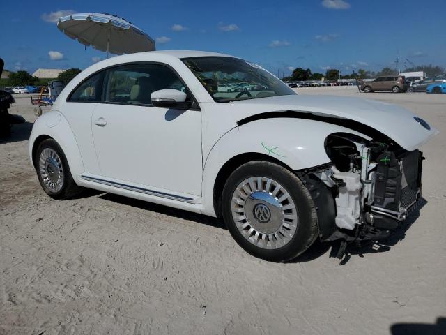 3VWH07AT3GM619037 Volkswagen Beetle Se