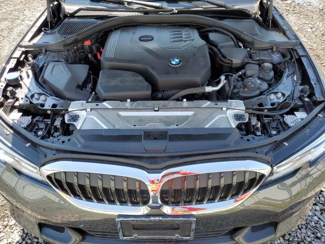 WBA5R7C00MFK50404 BMW 330XI