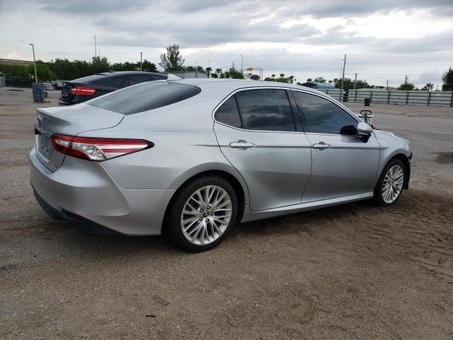 4T1B21HK0JU506111 Toyota CAMRY HYBR