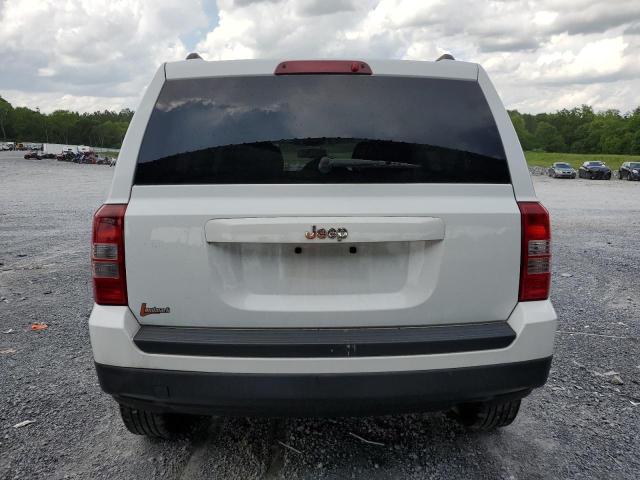 1C4NJPBB2GD738640 Jeep Patriot Sport