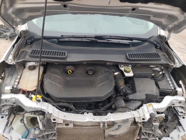 1FMCU0G96GUB71260 Ford ESCAPE SE