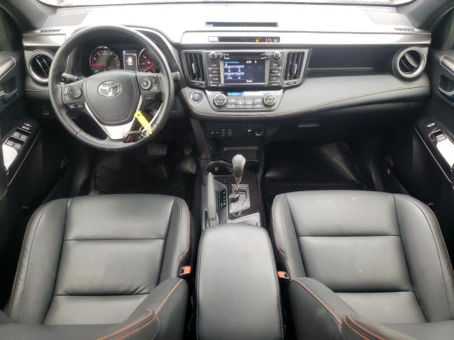 JTMJFREV8JD222209 Toyota RAV4 SE