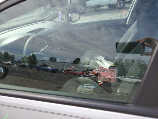 3KPFK4A73HE118876 KIA FORTE LX