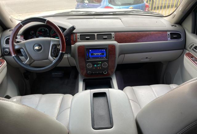 1GNSCJE04ER227409 Chevrolet Suburban C1500 Lt