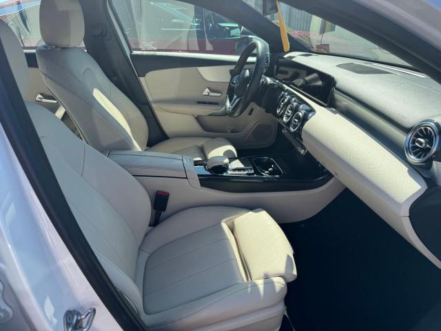 WDD3G4EB8LW036388 Mercedes-Benz A 220