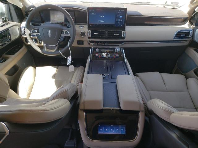 5LMJJ3LGXPEL16961 Lincoln Navigator L Reserve