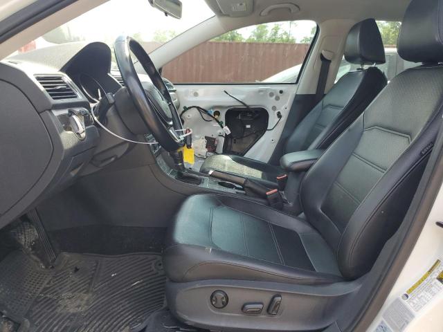 1VWBT7A34HC014900 Volkswagen PASSAT SE