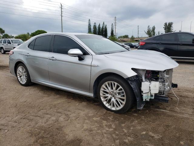 4T1B21HK0JU506111 Toyota CAMRY HYBR